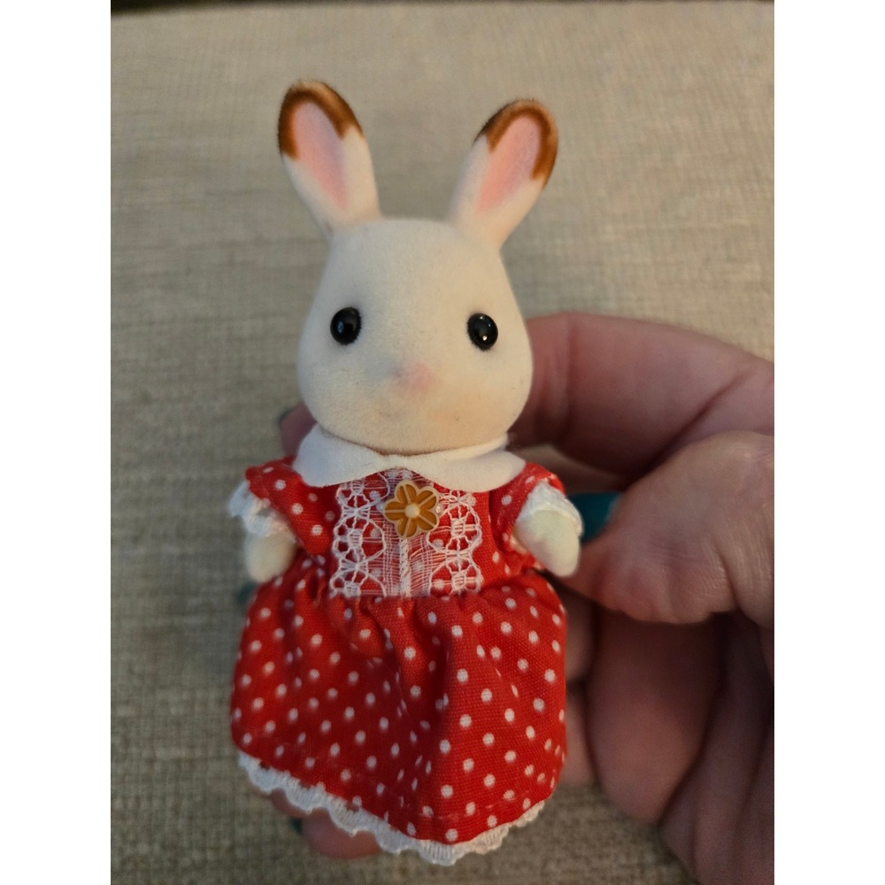 Calico Critters Chocolate Rabbit Girl Freya Red Polka Dot Dress Figure Toy